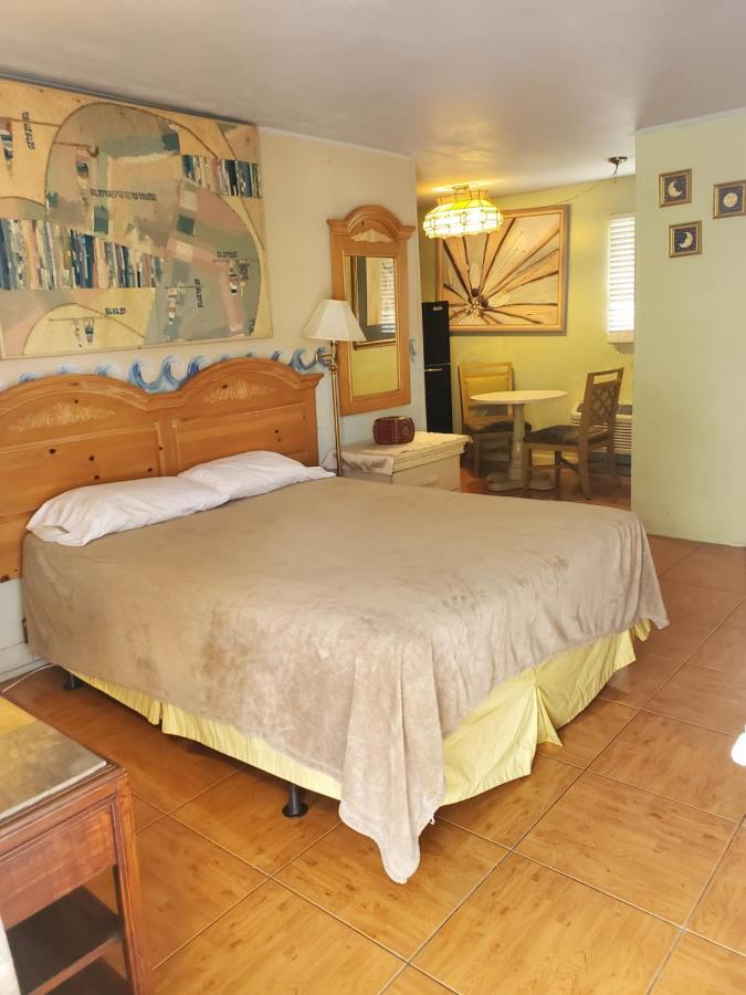 Conty'S Motel Naples Manor 외부 사진