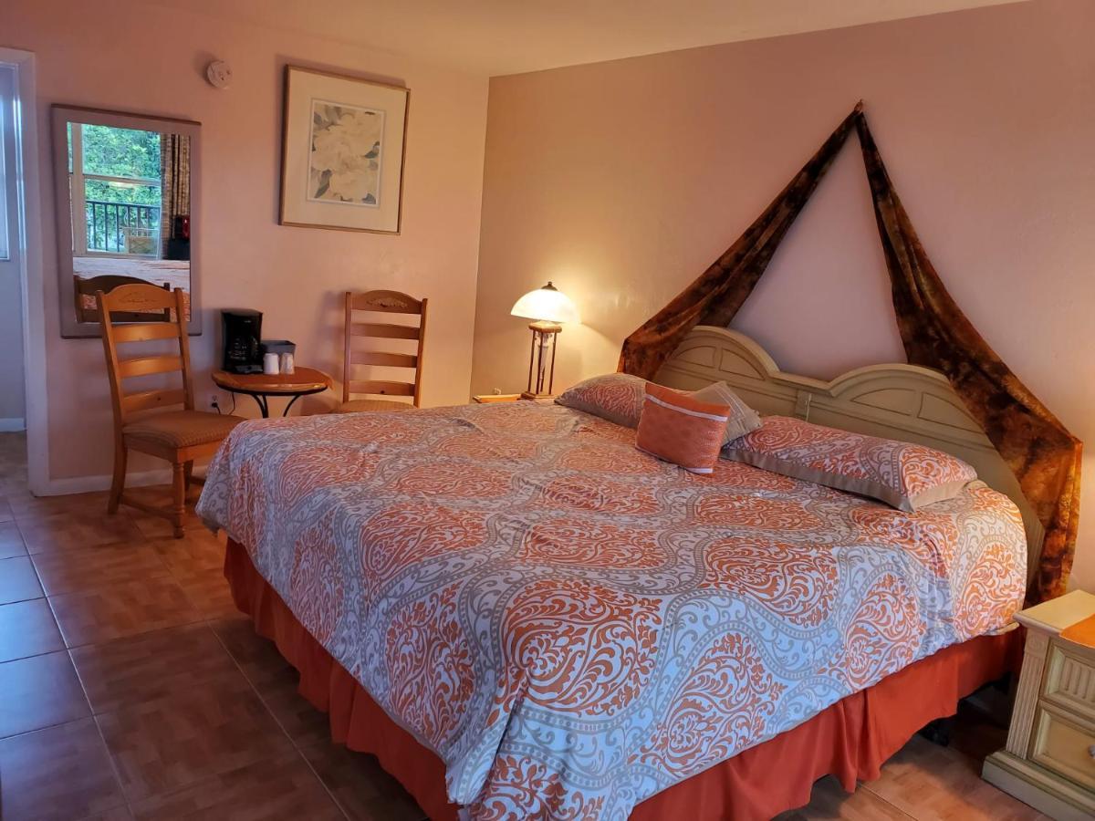 Conty'S Motel Naples Manor 외부 사진