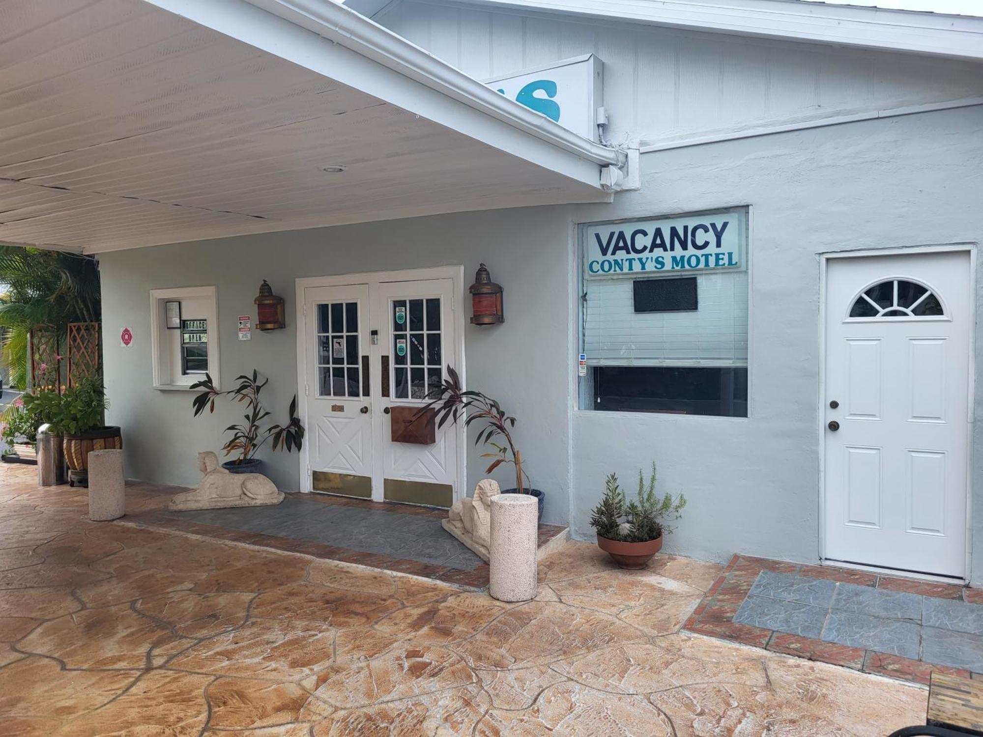 Conty'S Motel Naples Manor 외부 사진